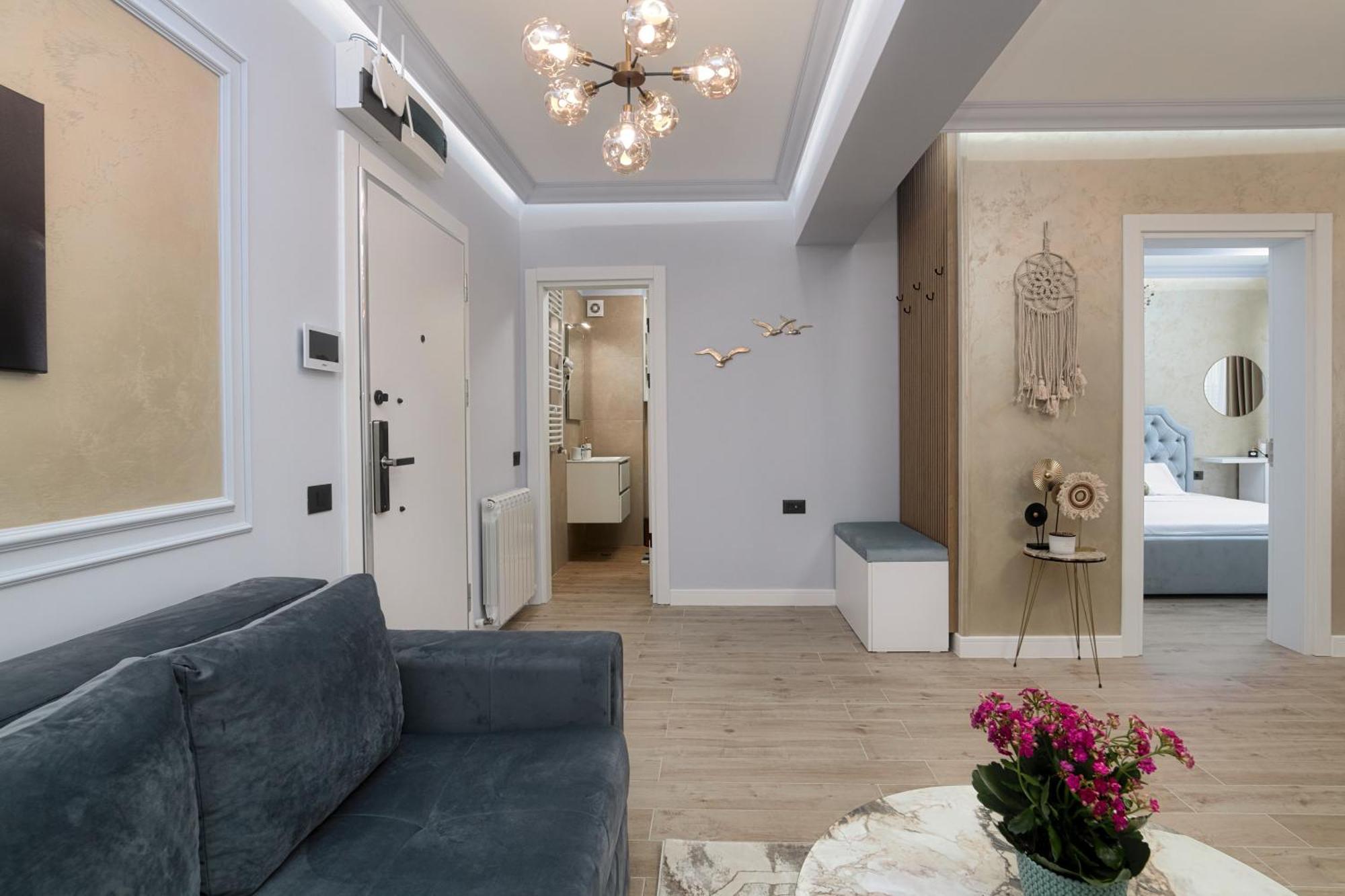 Golden Infinity Apartamento Năvodari Exterior foto