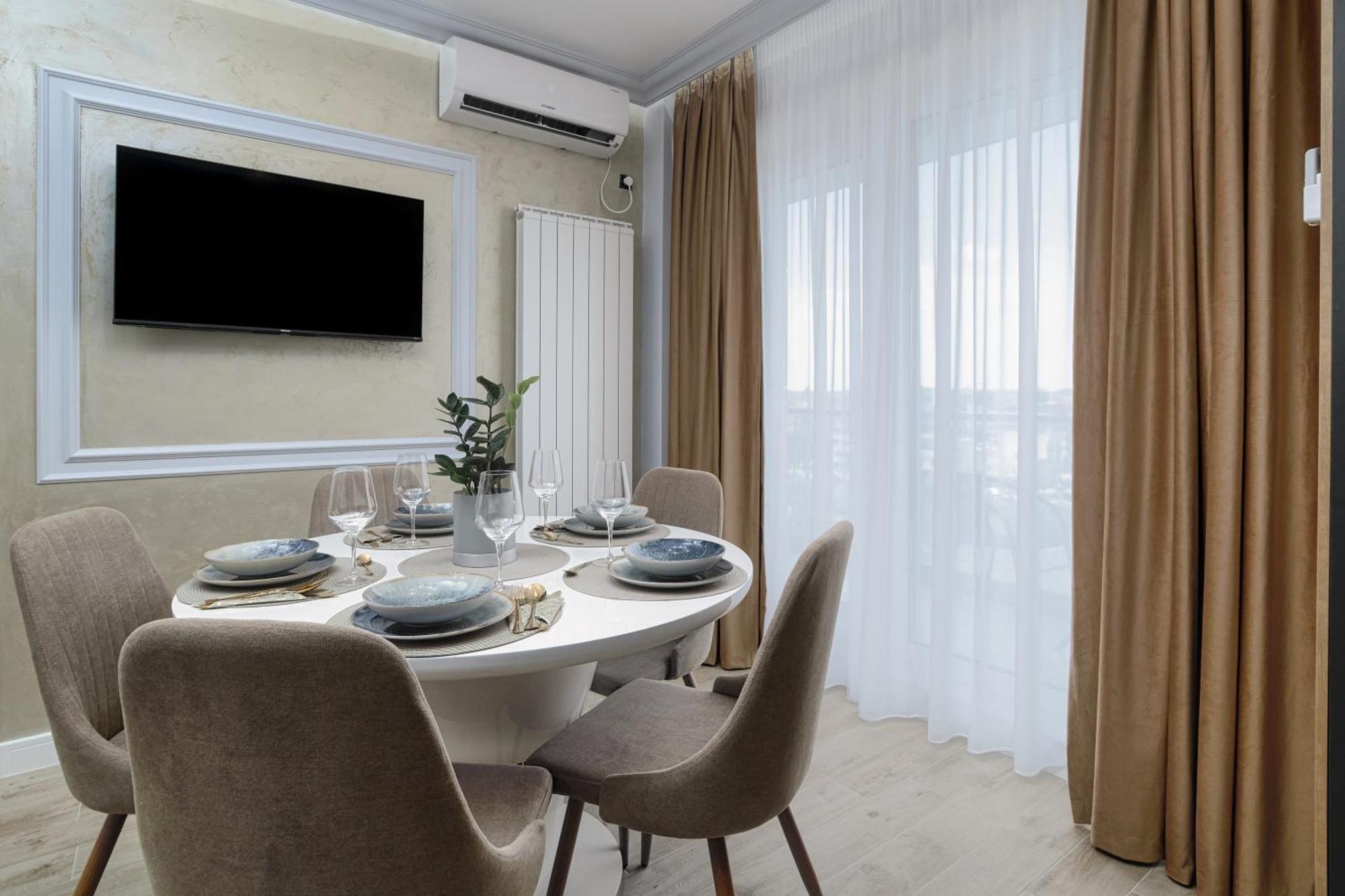 Golden Infinity Apartamento Năvodari Exterior foto